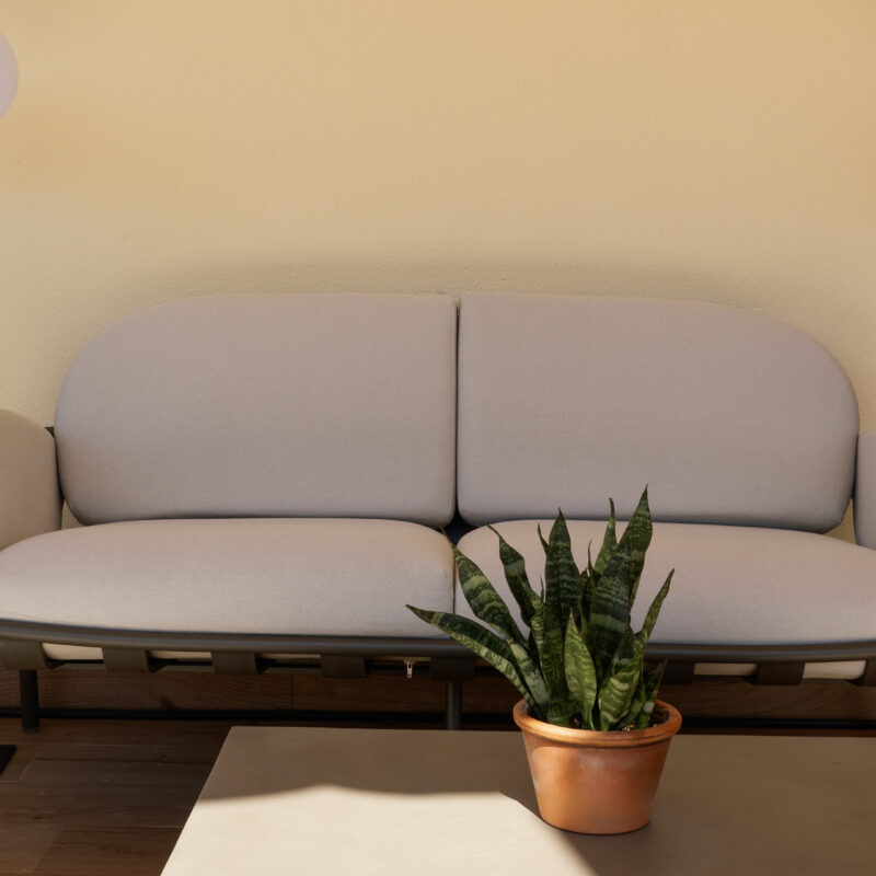 Terraza del apartamento. Imagen 5.
